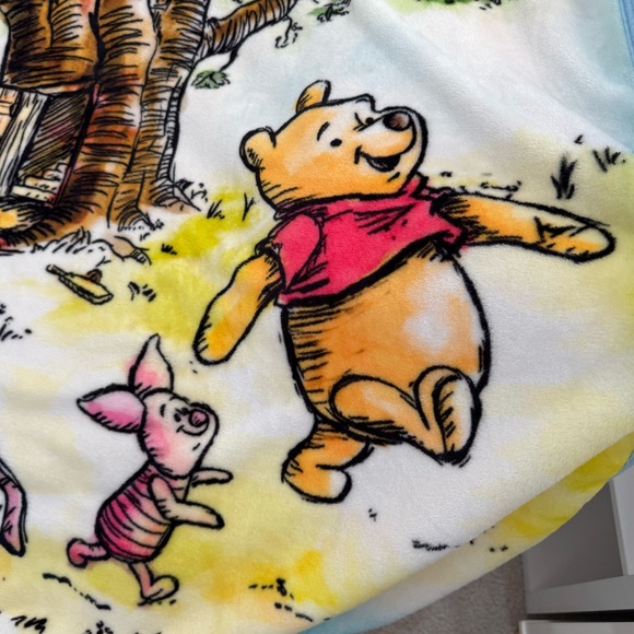 Disney Winnie The Pooh Bear & Friends Throw Blanket - Picture 4 of 8